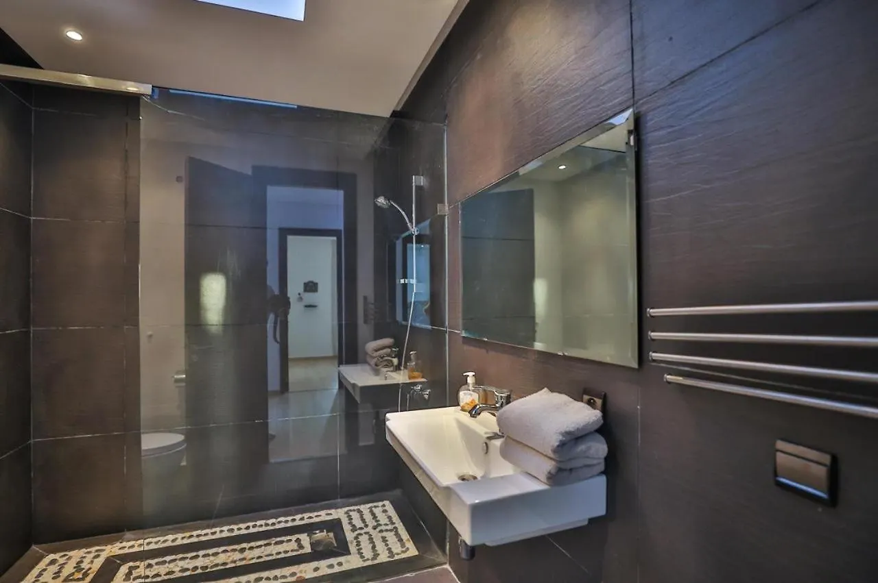 Villa Familiale Moderne Avec Piscine Fes Morocco