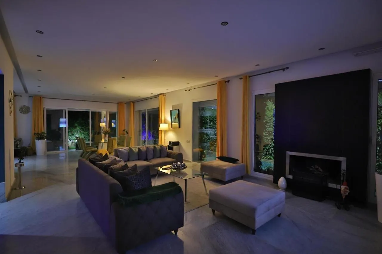 Villa Familiale Moderne Avec Piscine Fes Morocco