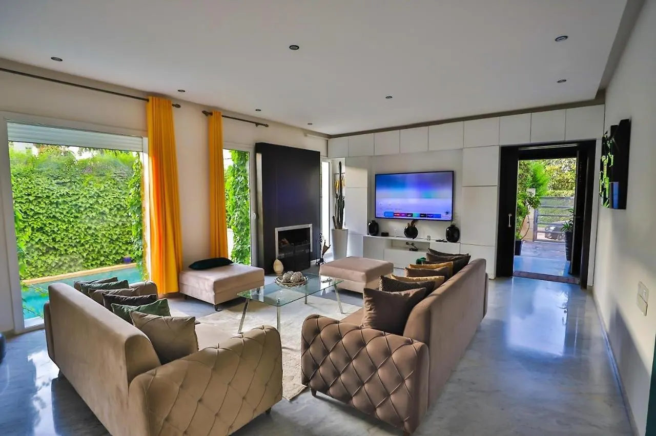 Villa Familiale Moderne Avec Piscine Fes