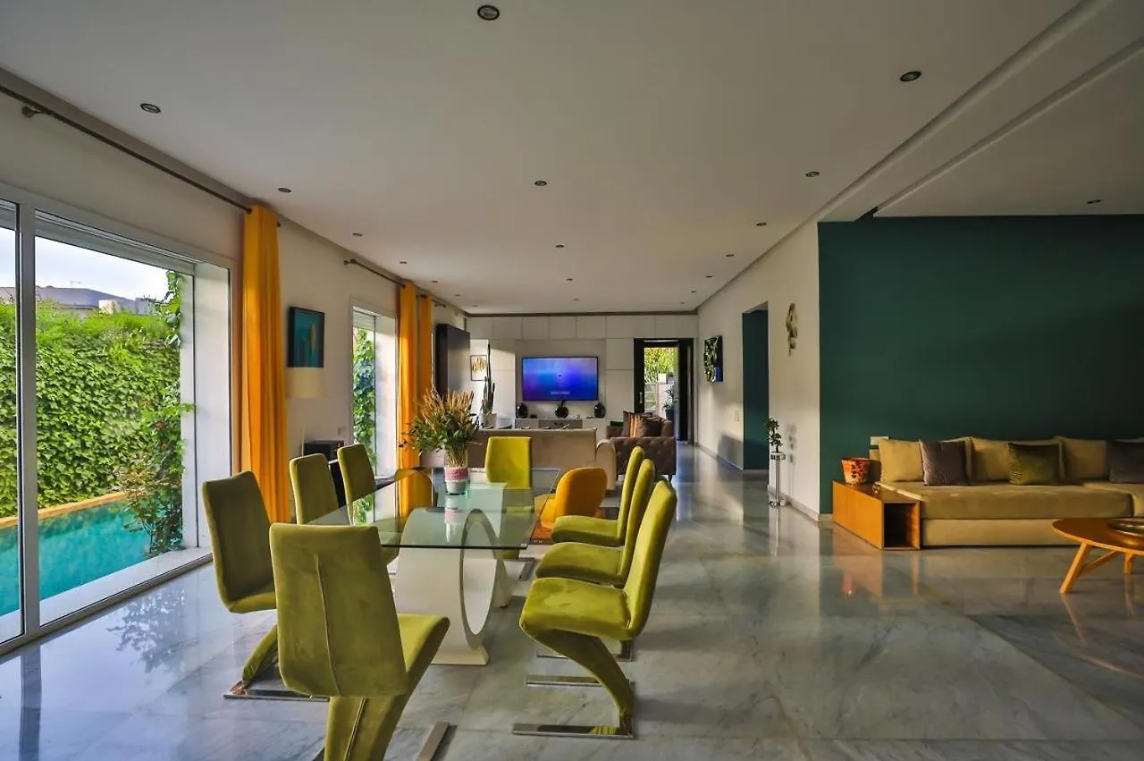 Villa Familiale Moderne Avec Piscine Fes