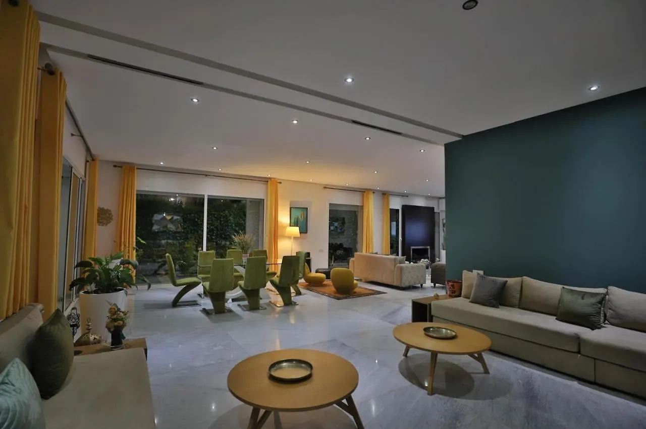 Villa Familiale Moderne Avec Piscine Fes