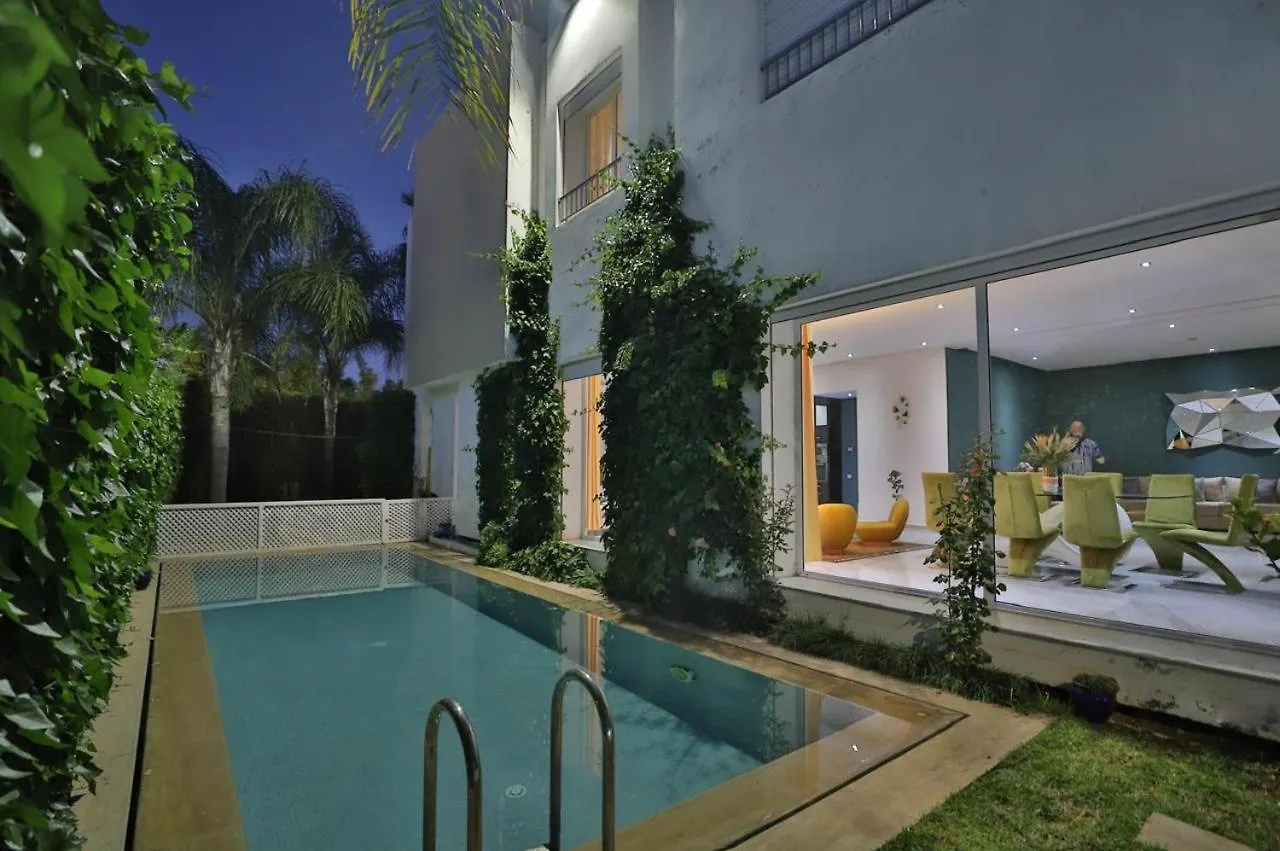 Villa Familiale Moderne Avec Piscine Fes