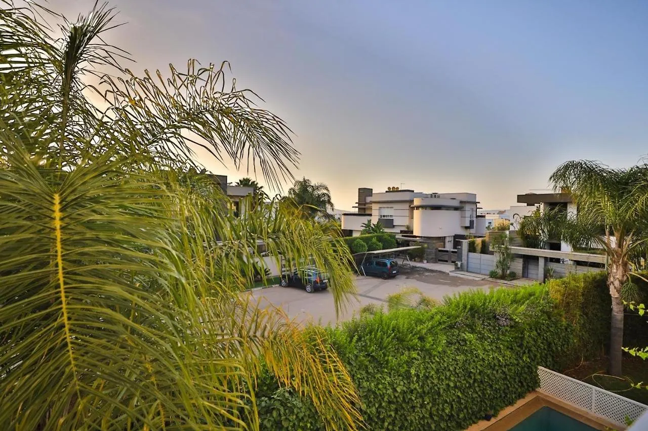 Villa Familiale Moderne Avec Piscine Fes