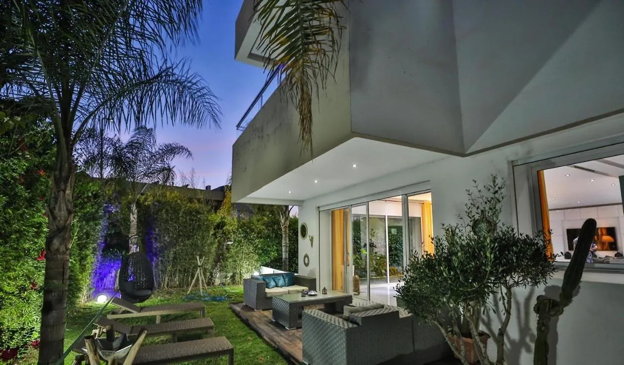 Villa Familiale Moderne Avec Piscine Fes